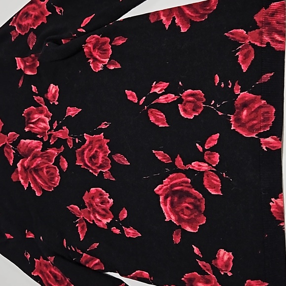 Talbots Petite Red & Black Floral Pure Merino Wool 3/4 Sleeve Top #W-875 - Picture 11 of 11